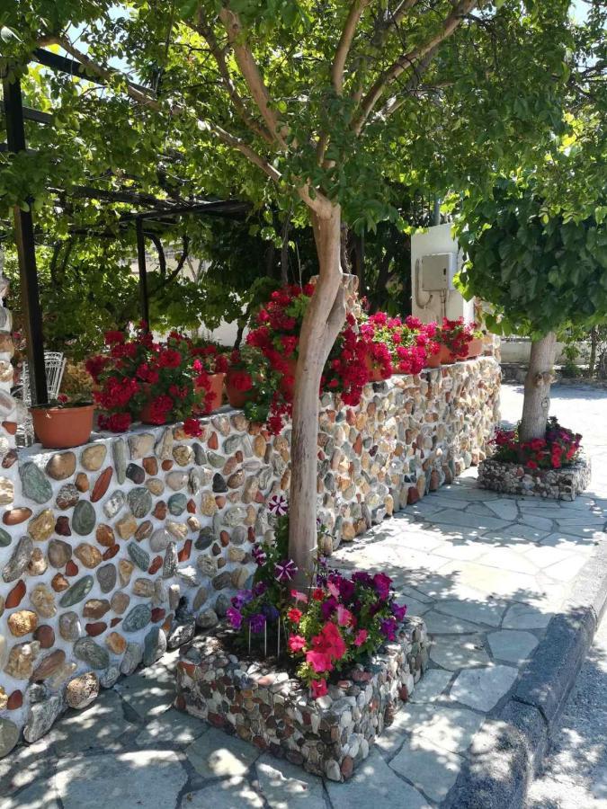 Vasileiou Apartment Kala Nera Bagian luar foto
